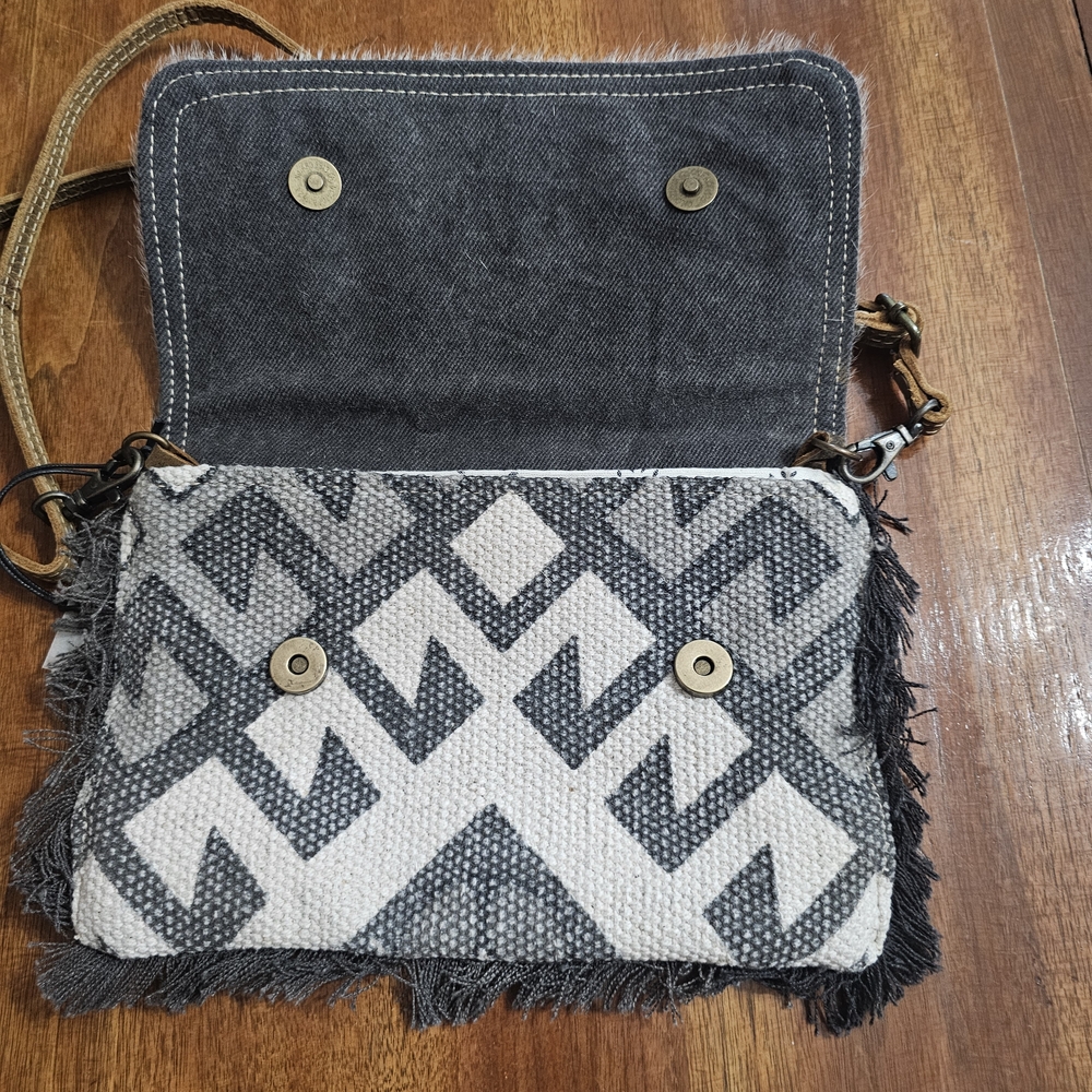 Myra Bag Gray and Black Textured Shoulder Bag - Picture 5 of 7